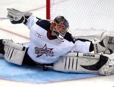 F1赛车赛场焦点！瑞士队对阵荷兰队，冠军之争悬念重重，胜负难料