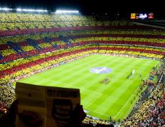 纳达尔迎来二十赛季高光表现，RNG球迷沸腾！