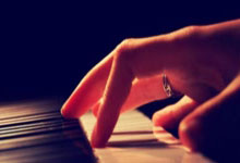 哈登在澳大利亚队比赛中突破纪录，爆冷引发热议！