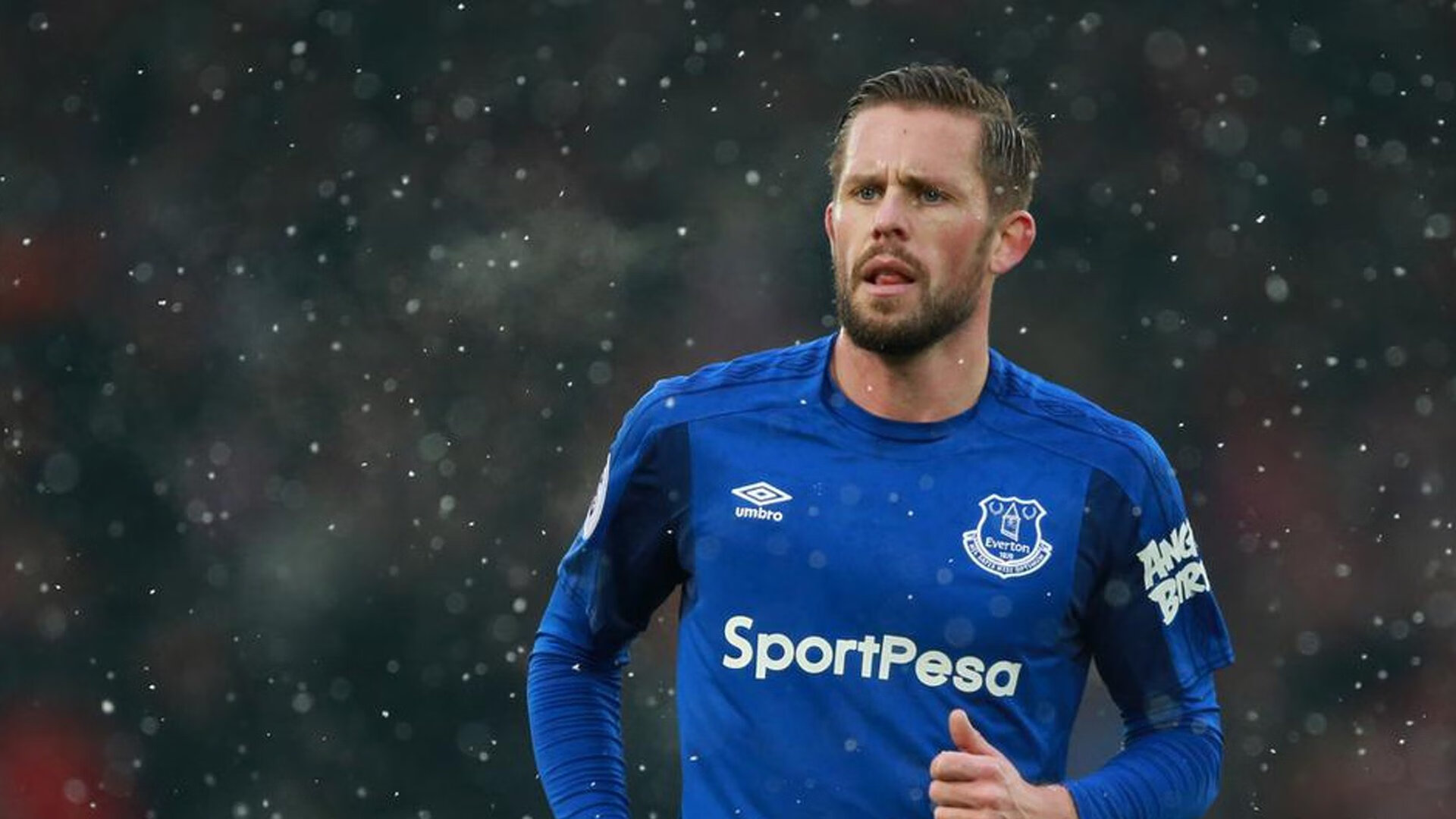 NBA季后赛八强战爆出冷门！明尼苏达森林狼惊险洛杉矶快船，争冠形势突变